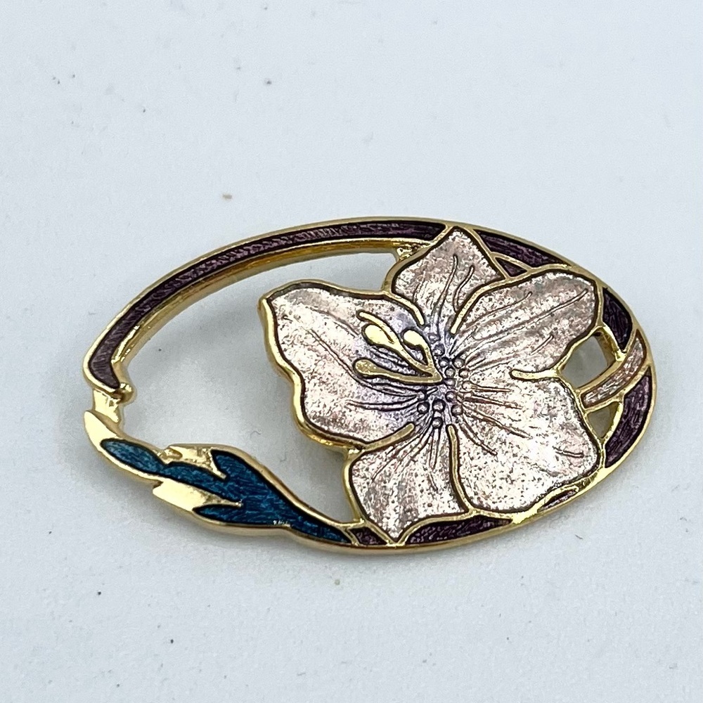 VINTAGE GOLD PLATED ENAMEL FLOWERS FLORAL CUT WORK PIN BROOCH by FINE ENAMELS